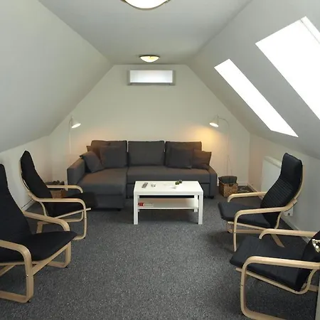 Awesome In With 2 Bedrooms And Wifi Casa vacanze *