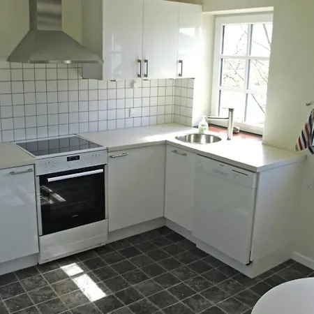 Awesome In With 2 Bedrooms And Wifi Casa vacanze Rudkøbing